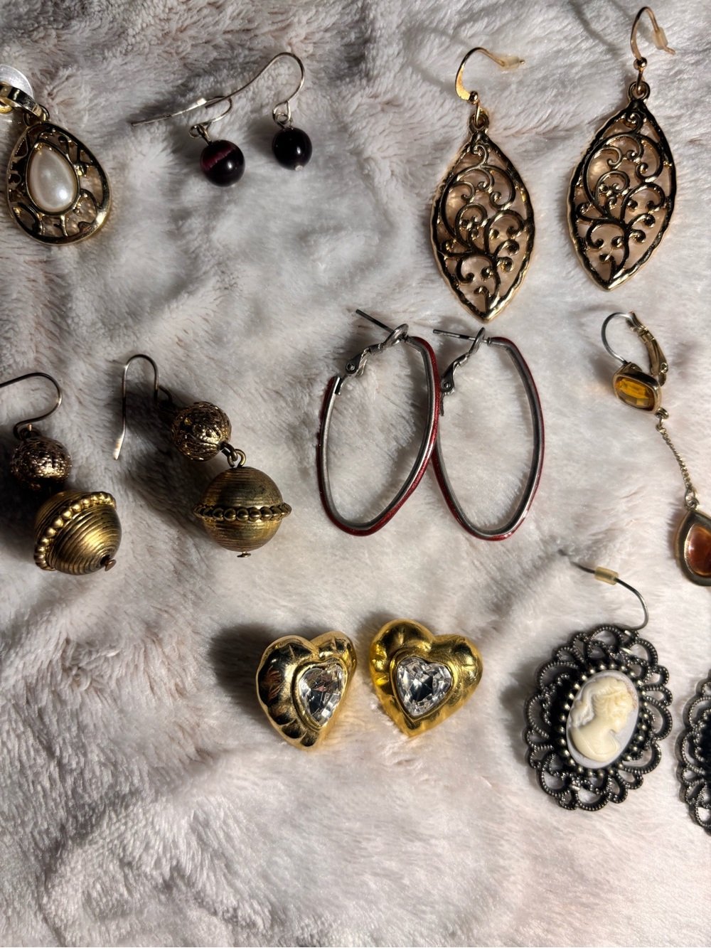 Assorted earrings - Picture 6 of 6